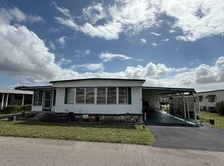 148 N Lake Dr #836, Leesburg, FL 34788