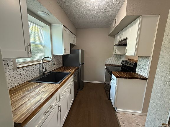 3rd image of 3243 Nacogdoches Rd #1206