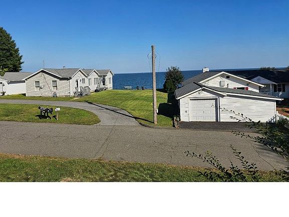 3rd image of 236 Chesapeake Ave