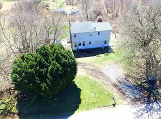 20245 Dutch Settlement St, Cassopolis, MI 49031