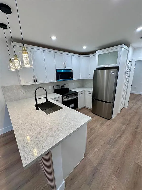 1 bed, 1.0 bath, 700 sqft, $1,850 — Photo 1
