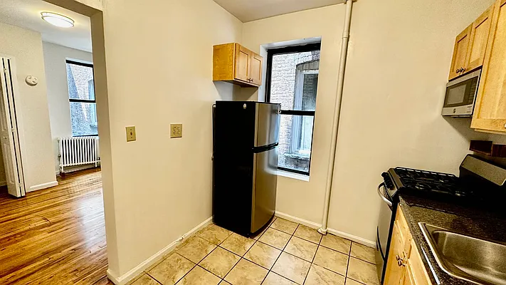 Rented by HOLTON REAL ESTATE INC. | media 11