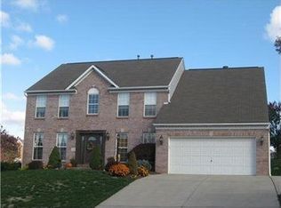 150 Camelot Cir, Coraopolis, PA 15108
