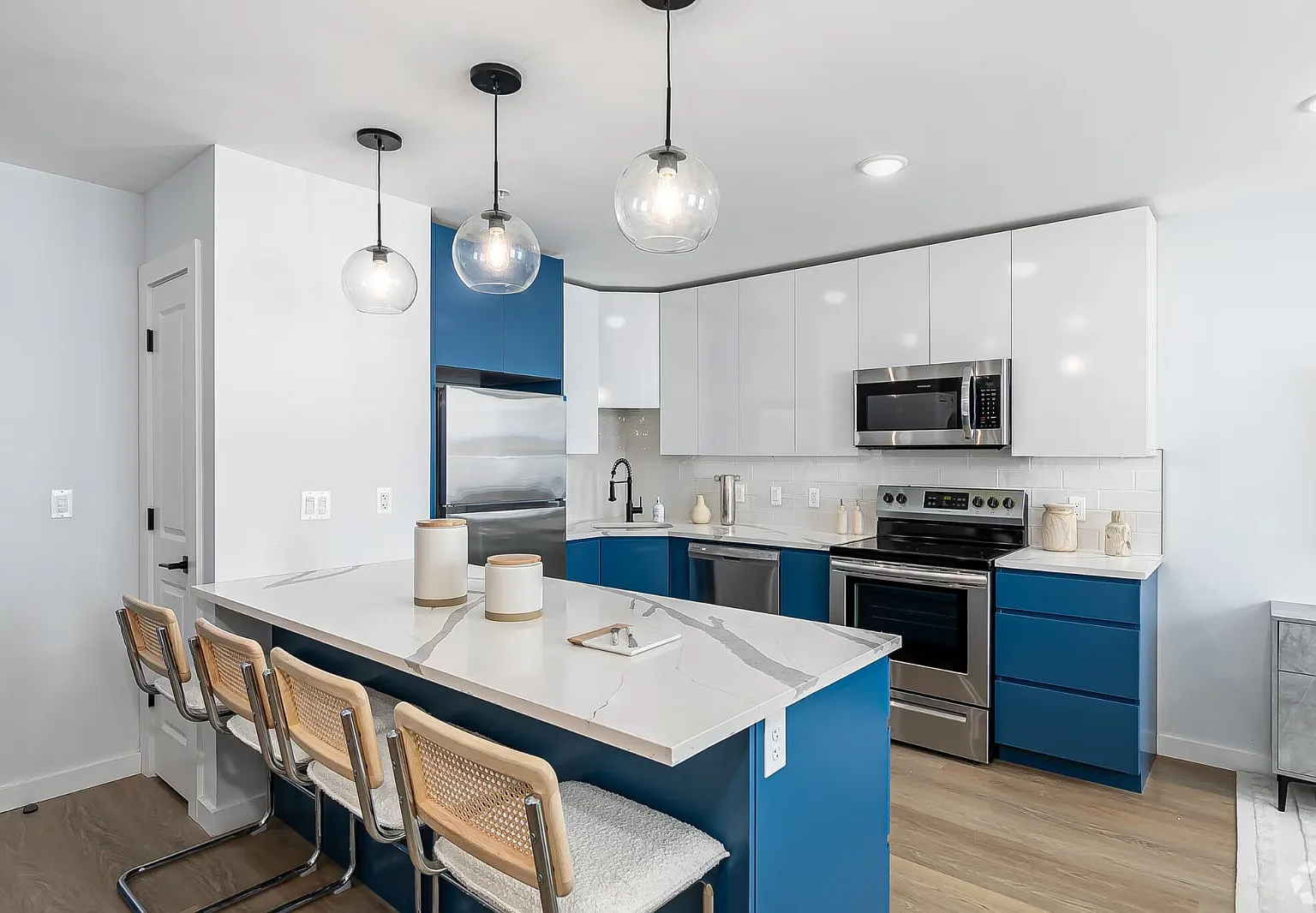 1 bed, $1,800 — Photo 1