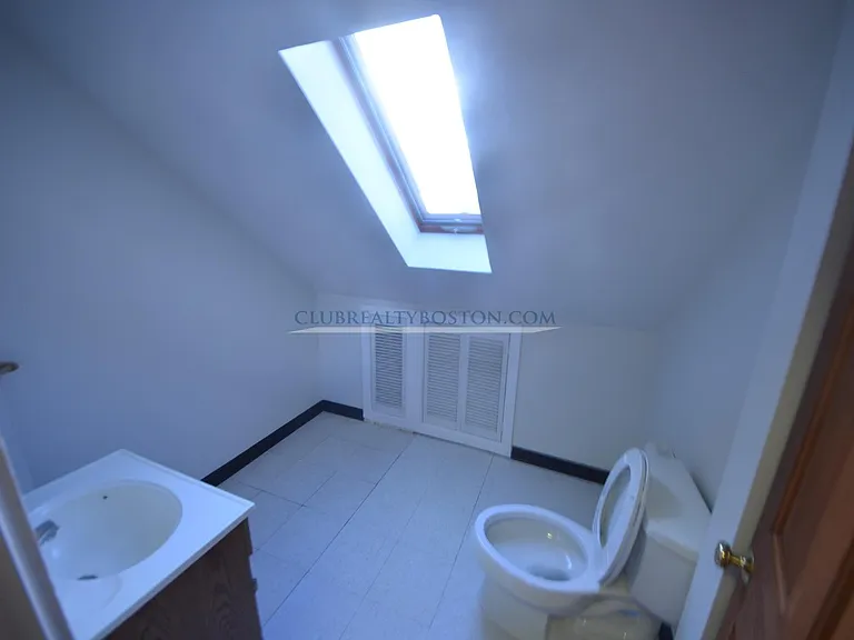 23 Cushing St #2 — Photo 7