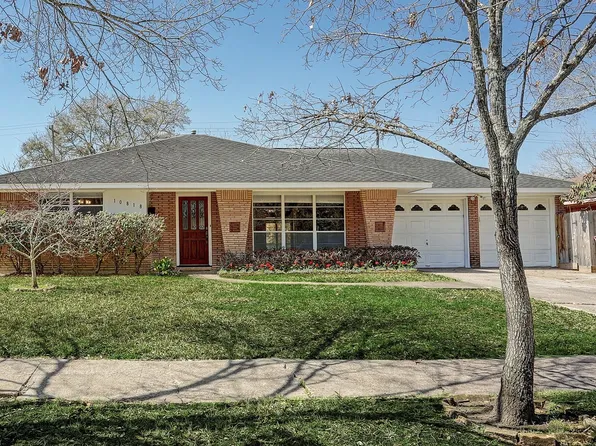 10818 Moonlight Dr, Houston, TX 77096