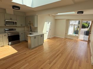 205 Elm St #2, Cambridge, MA 02139