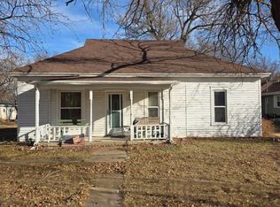 513 Johnson St, Fullerton, NE 68638