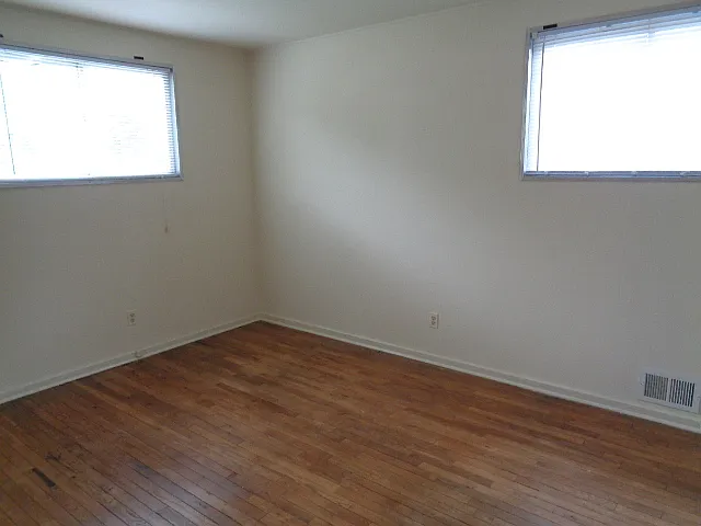 907 Bricker Blvd — Photo 14
