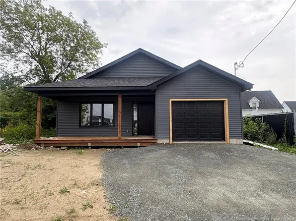 101 Church St, Miramichi, NB E1N 1T9