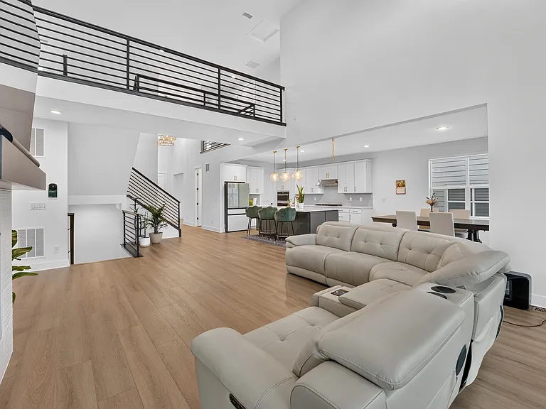 5868 Santa Cruz Point — Photo 12