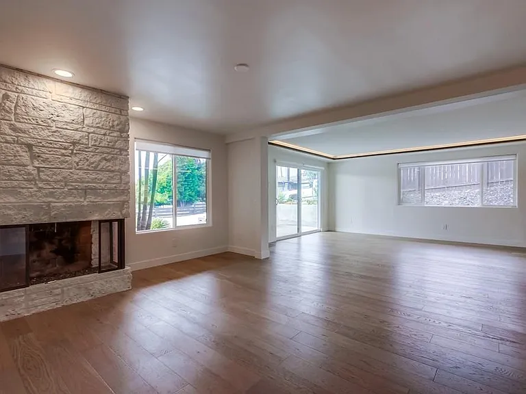 2550 Gregory Dr — Photo 15