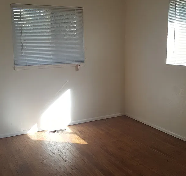 482 East Ave — Photo 11