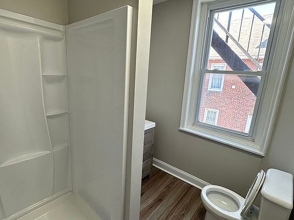 4th image of 3 N Wells Ave #2