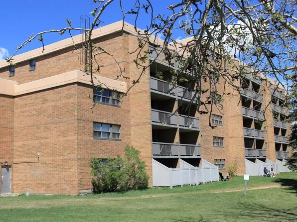 30 W McHugh Ct NE #223, Calgary, AB T2E 7X3