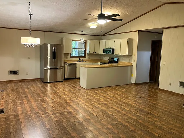 921 Black Branch Rd — Photo 16