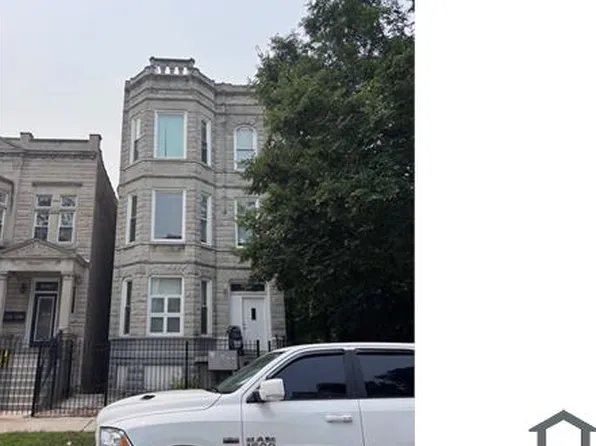 1324 S Sawyer Ave #2F, Chicago, IL 60623