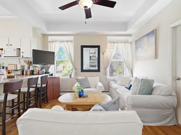 513-515 E 6th St Unit 3, Boston, MA 02127