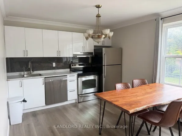 92 Trethewey Dr #5, Toronto, ON M6M 4B4