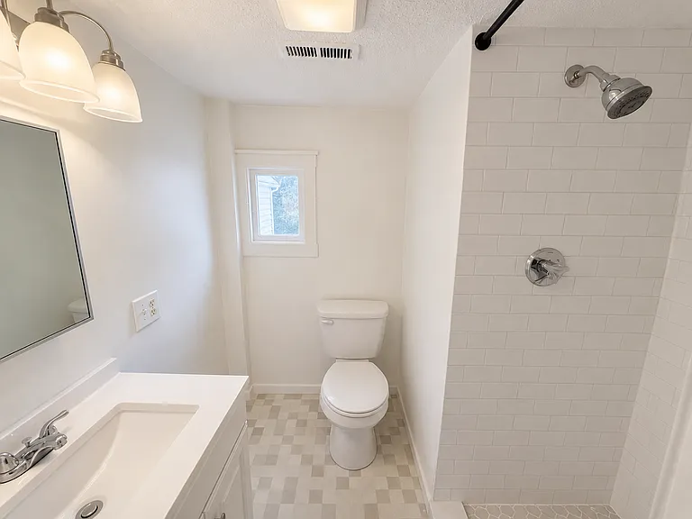 258-260 Main St #2 — Photo 6