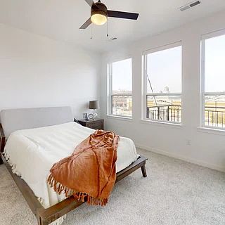 4th image of 1010 Quarry Rd #201