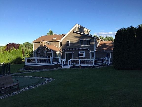 Deck and Back of House 