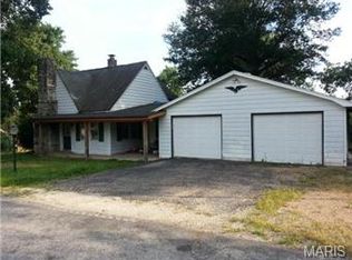 206 Carroll St, Festus, MO 63028