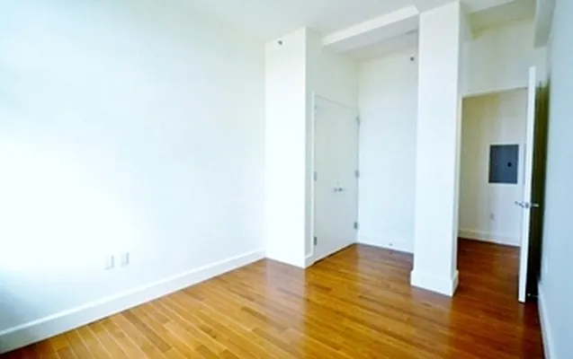 Rented by Bold New York | media 83