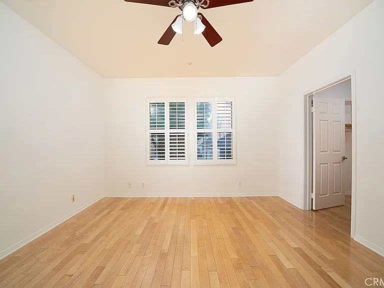 30 Burlingame — Photo 9