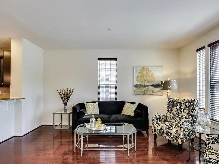 8609 Enoch Pratt Dr — Photo 12