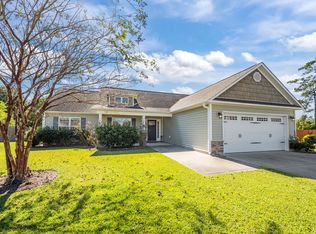 200 Marsh Haven Dr, Sneads Ferry, NC 28460