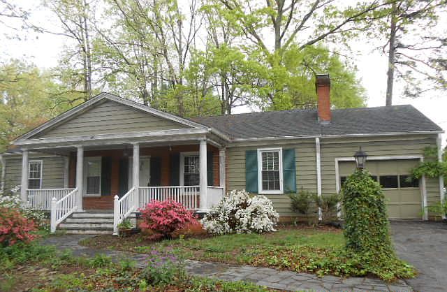 1st image of 404 Berkshire Dr