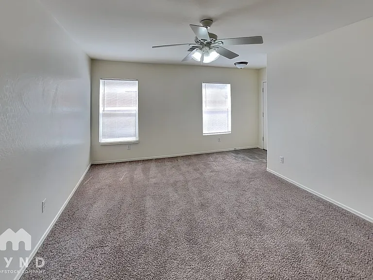 22564 W Pima St — Photo 4