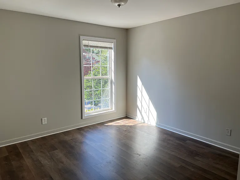 342 Prior St #1 — Photo 8