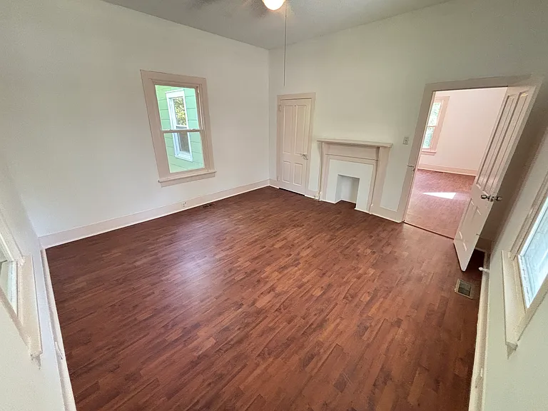 693 Maywood St — Photo 7