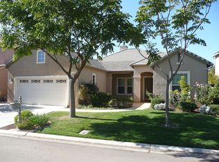 4467 N Emerald Peak Dr, Clovis, CA
