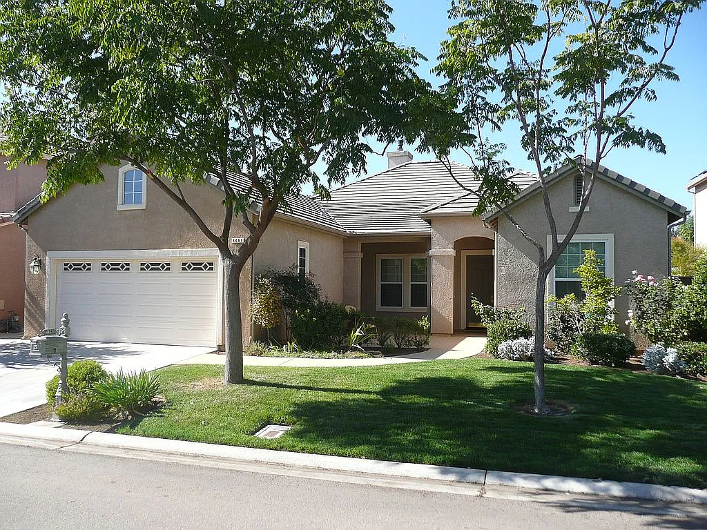 4467 N Emerald Peak Dr photo 1