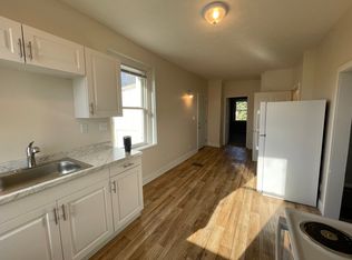 17166 Chamberlain Rd, Grafton, OH 44044