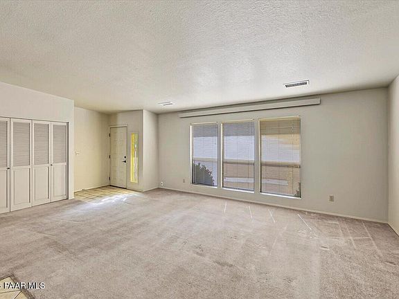 3rd image of 4184 N Kearny Dr