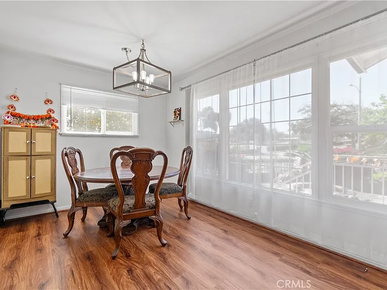 4503 Darien St — Photo 7