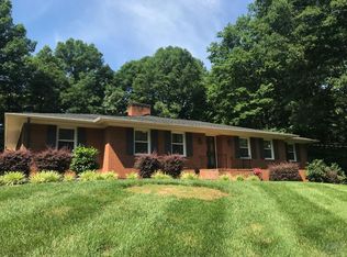119 Wedgewood Dr, Morganton, NC 28655