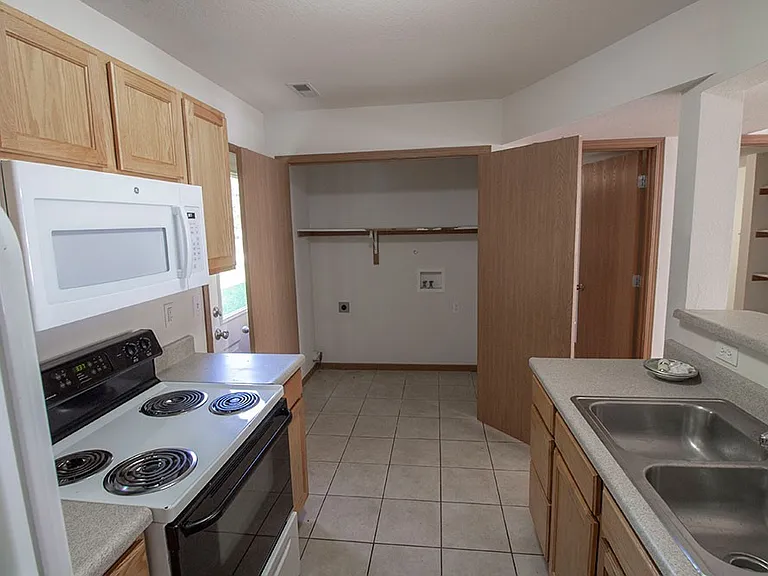 1529 Bodie Dr — Photo 29