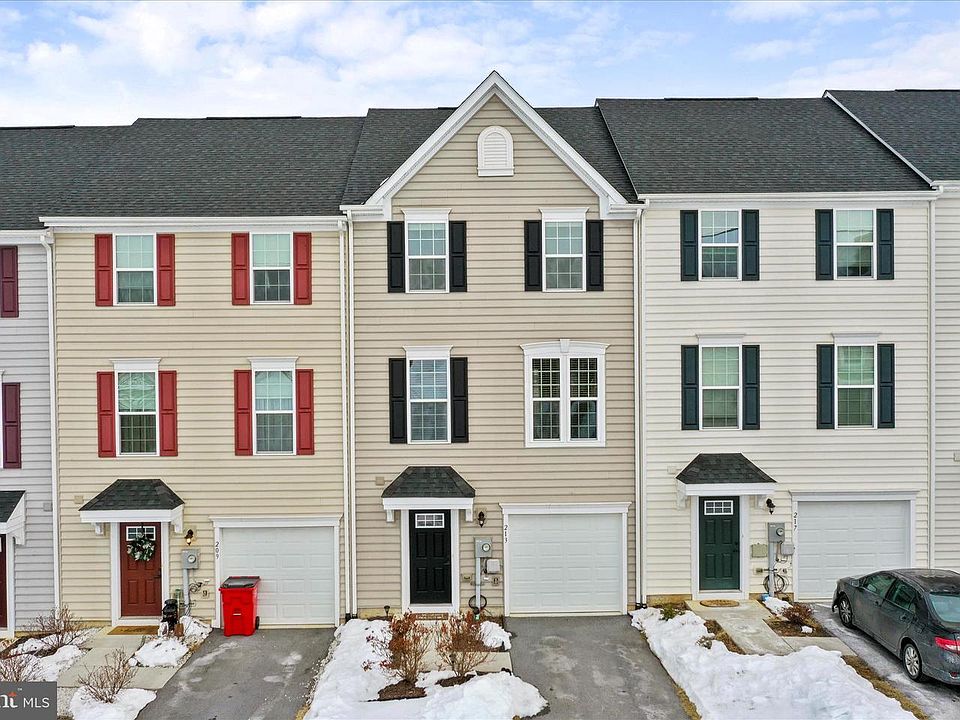 1st image of 213 Montreal Way