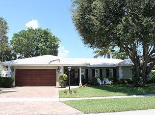 691 Carriage Hill Ln, Boca Raton, FL 33486