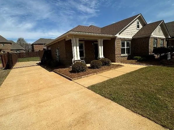 291 Meadowview Ln, Prattville, AL 36066