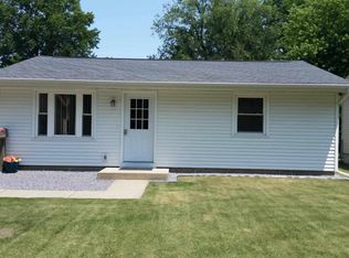 505 W 3rd St, Taylorville, IL
