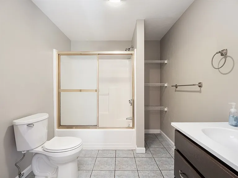 90A Loxwood St — Photo 16