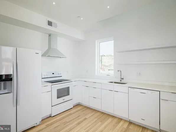 1842 E Harold St, Philadelphia, PA