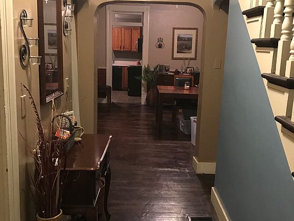 2nd image of 105 S Elm St