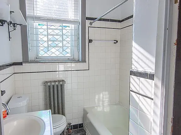 4843 Walton Ave #1 — Photo 9